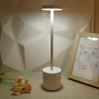 Luminária de Mesa Luzéa Larvivaz