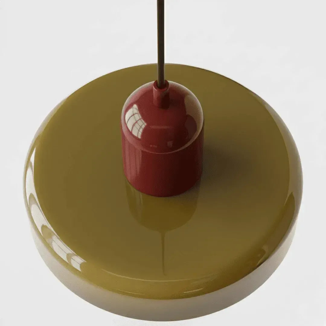 Vista superior da cúpula da Luminária de Teto Vetrina Nórdica, detalhando o acabamento em vidro brilhante e estrutura em alumínio reforçado.