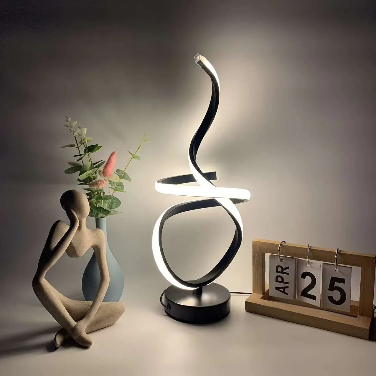 Luminária de Mesa Elouane Larvivaz