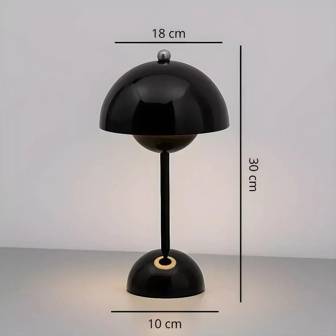 Dimensões da luminária de mesa Aurora Ébano Preta Larvivaz: 30 cm de altura por 18 cm de diâmetro, design em formato cogumelo.
