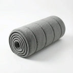 Larvivaz VelvetShield enrolado, demonstrando a flexibilidade do material, estrutura reforçada e facilidade de armazenamento.